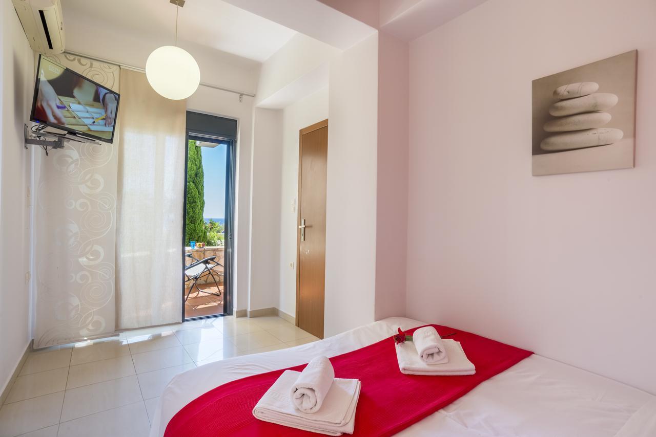 Caravella Luxury Apartments Paleohóra Kültér fotó